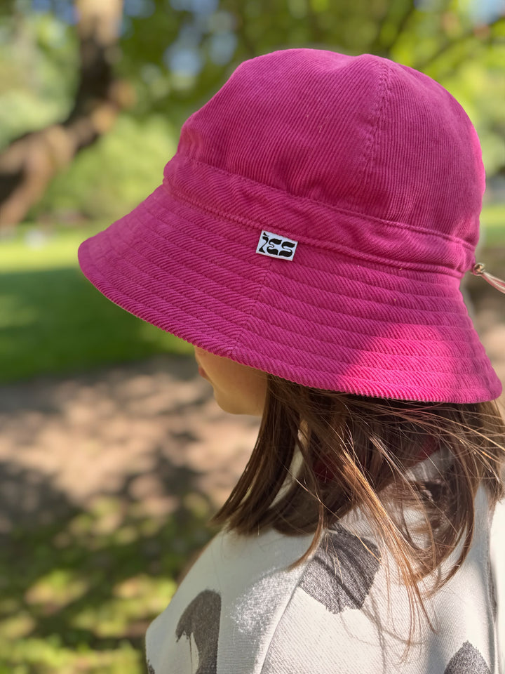 cappello bucket fucsia ies
